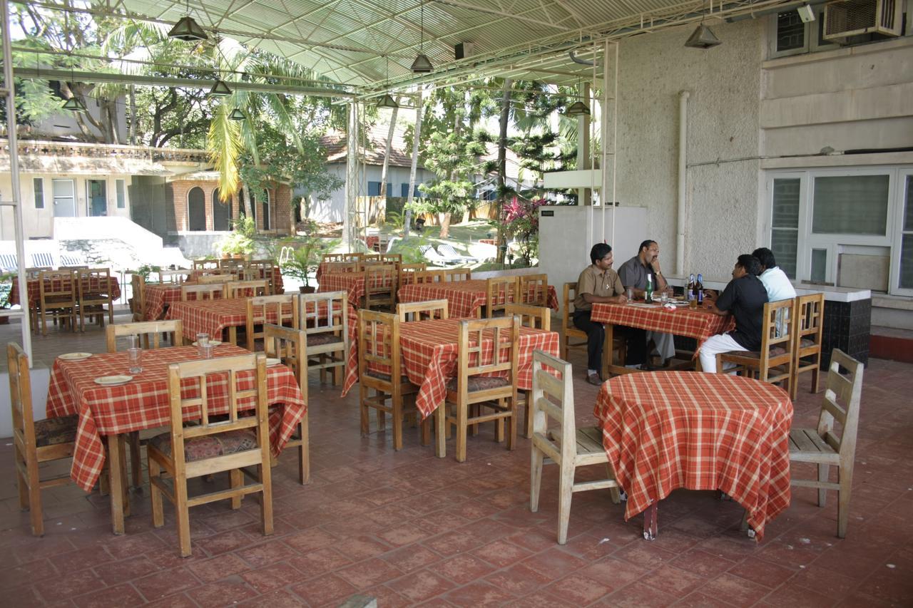 Raja Hotel Kovalam Buitenkant foto