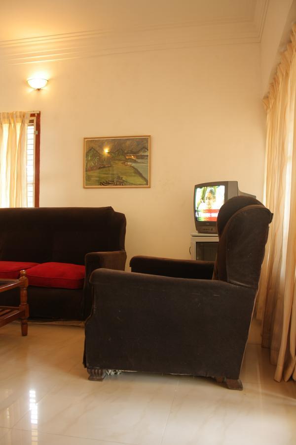 Raja Hotel Kovalam Buitenkant foto