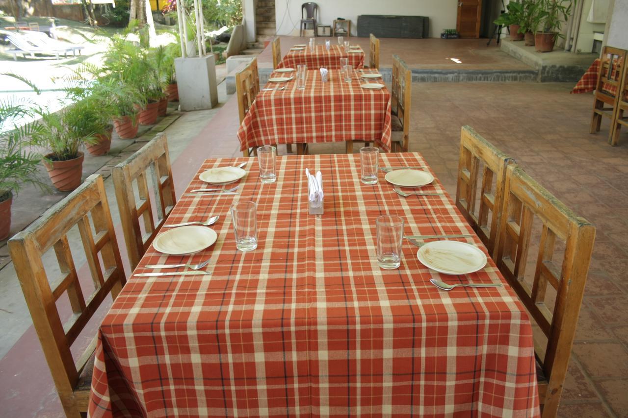 Raja Hotel Kovalam Buitenkant foto