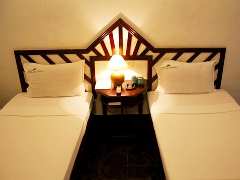Raja Hotel Kovalam Buitenkant foto